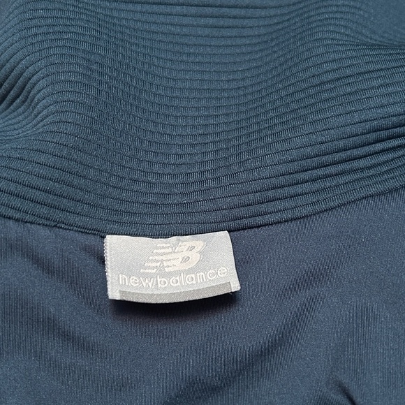 New Balance Campera Jacket Mixed Media Style WJ63108 Nor your Average Jade - Picture 11 of 15